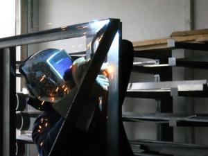 Custom frame for a saw fabricated by XTREME Fabrication of Maryland.