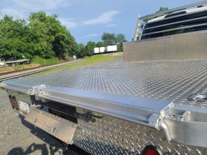 Custom aluminum truck flatbed